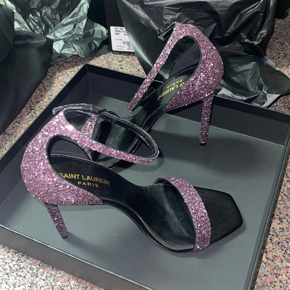 Never worn brand new Saint alaurent With box